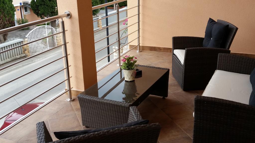 Apartments Villa Nona Умаг Экстерьер фото
