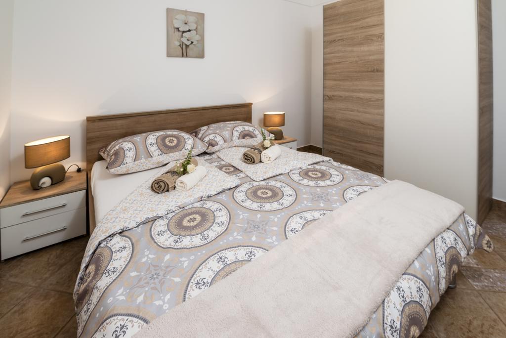 Apartments Villa Nona Умаг Экстерьер фото