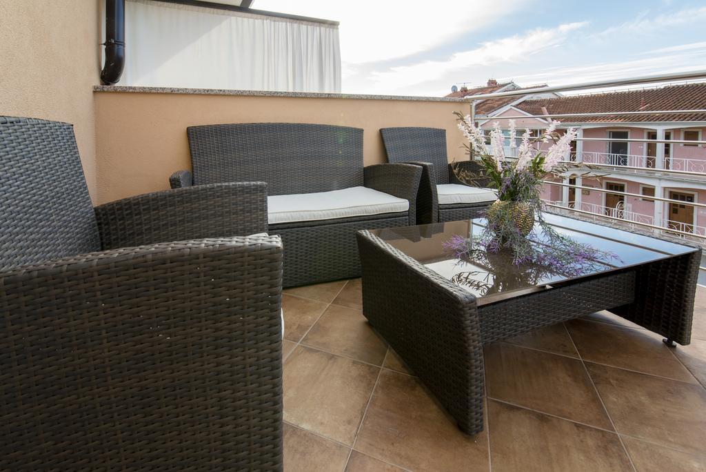 Apartments Villa Nona Умаг Экстерьер фото