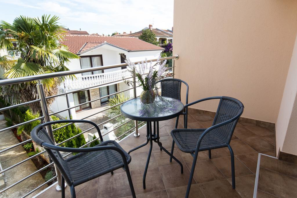 Apartments Villa Nona Умаг Экстерьер фото